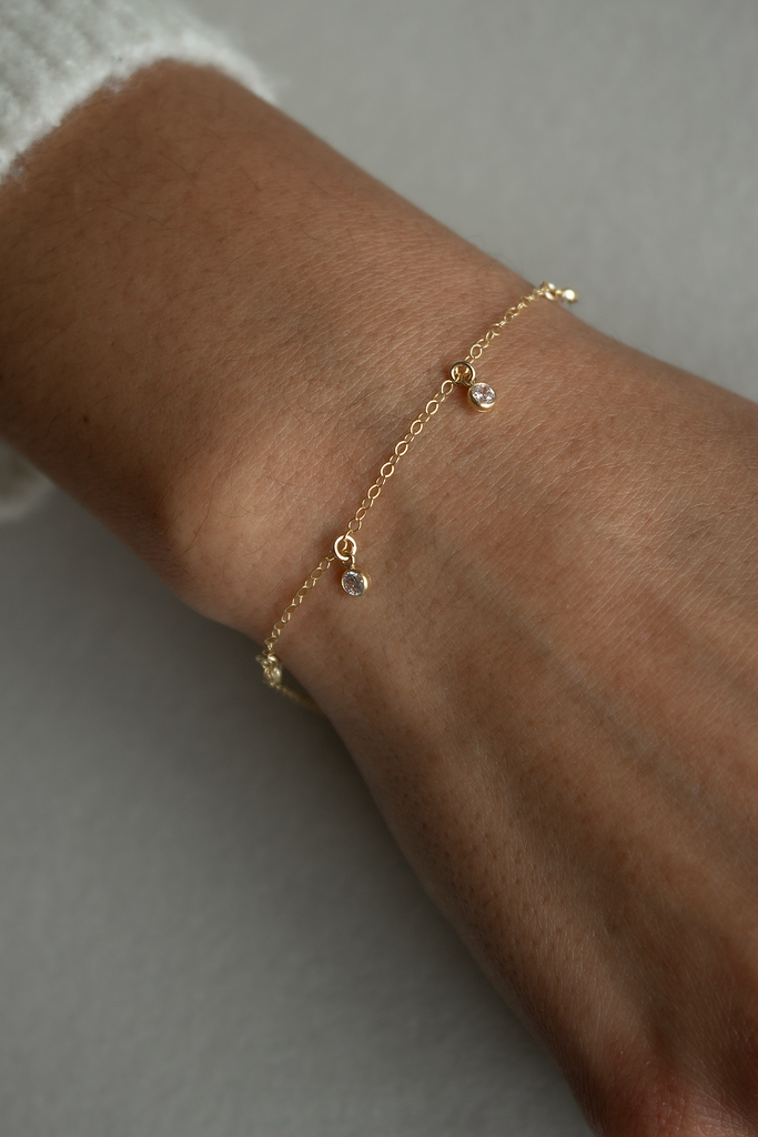 Minimal Crystal Droplets Bracelet