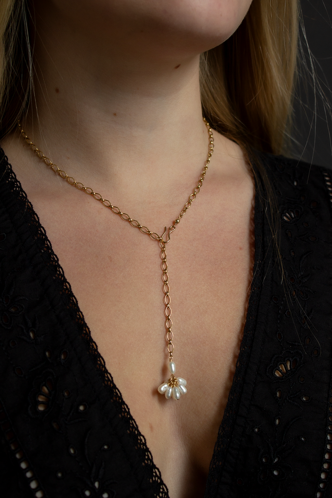 Fleurette Droplet Necklace