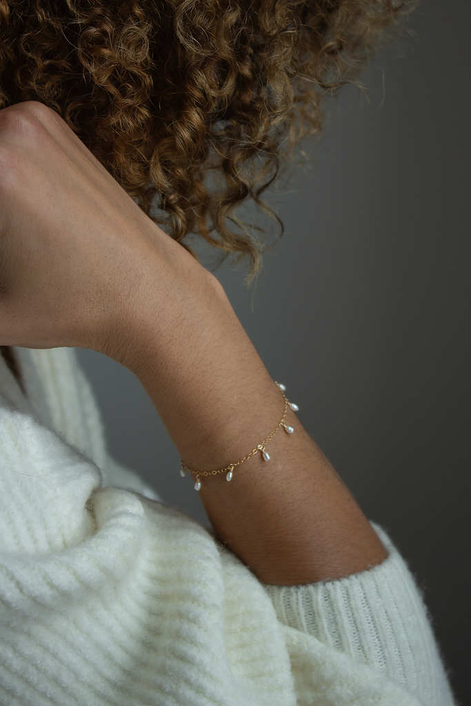 Petite Pearl Droplets Bracelet