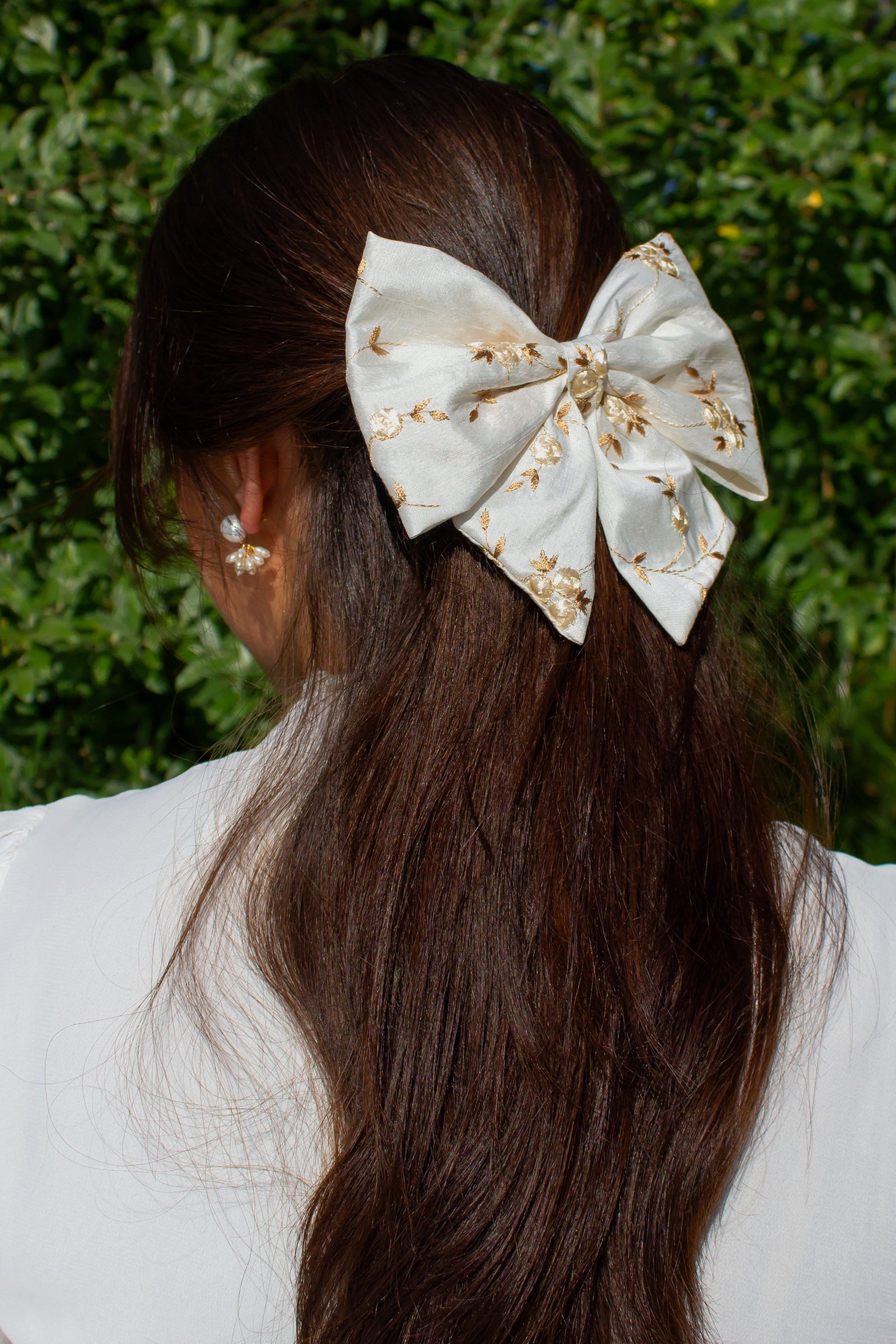 Jardin Embroidered Silk Bow Barrette display picture 1